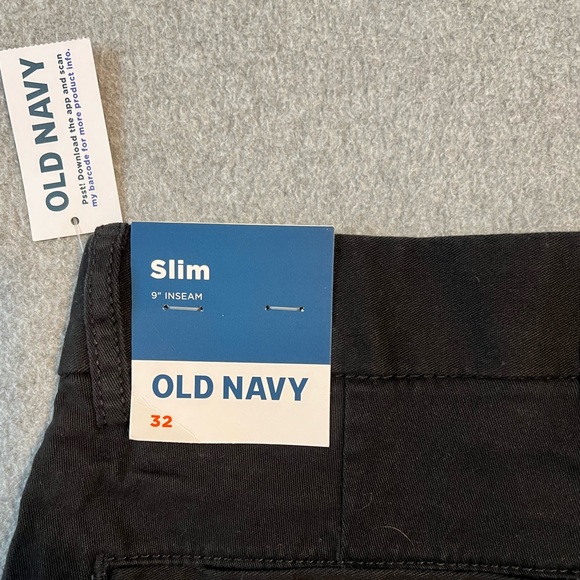 Old Navy Men’s Black Shorts - Picture 5 of 11
